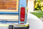 Jeep Grand Wagoneer LS1 V8 1984 года